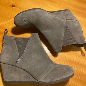 TOMS Kelsey Bootie Heel 8.5 Grey